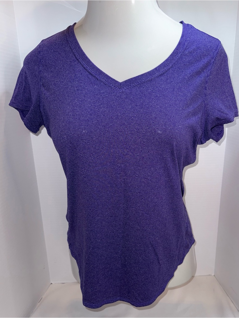 Classic V-Neck athletic Short Sleeve Top - Purple